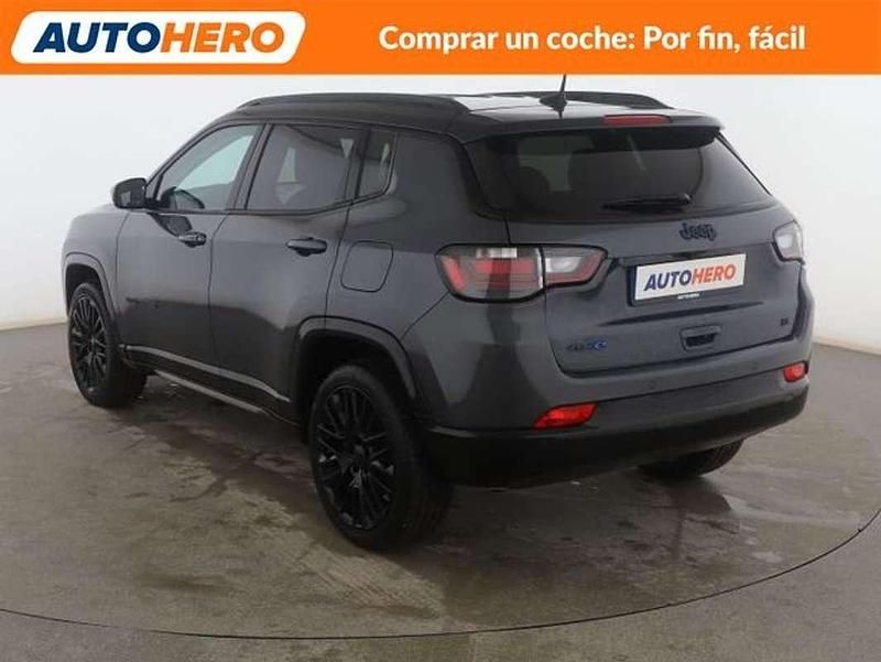 Usado Jeep Compass 241 CV (177 kW) 2023 Gris SUV