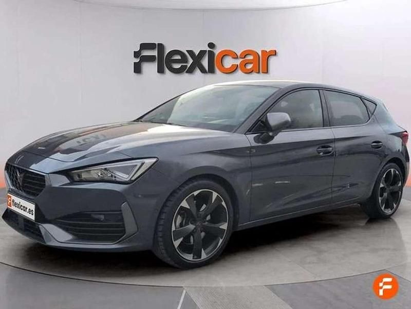 Usado Cupra Leon 190 CV (139 kW) 2023 Gris Utilitario