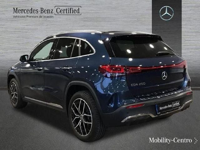 Usado Mercedes EQA250 AMG line 139 kW (190 CV) 2021 Azul denim SUV
