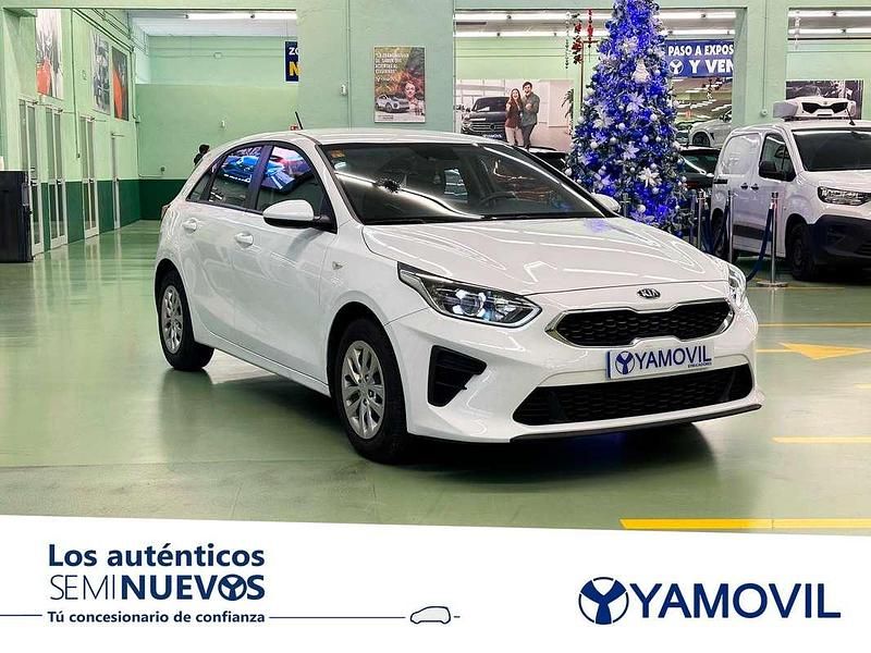 Blanco Usado 2018 Kia Ceed Utilitario | 12.950 € (Buen precio) - Imagen 1/4