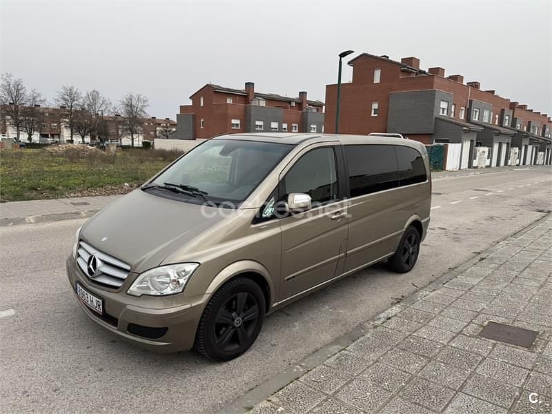 Usado Mercedes Viano 163 CV (119 kW) 2012 Beige Monovolumen