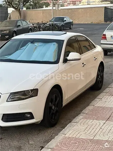 Usado Audi A4 143 CV (105 kW) 2009 Blanco Berlina