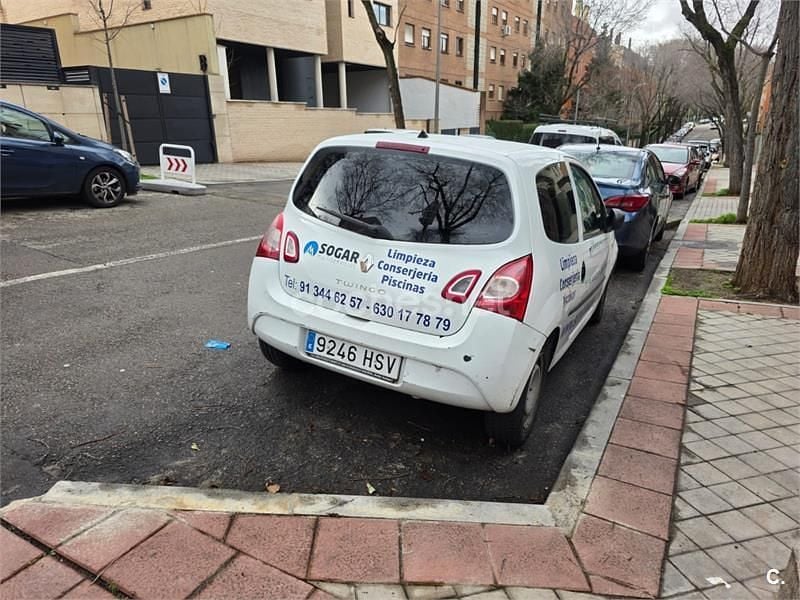 Usado Renault Twingo 75 CV (55 kW) 2013 Blanco Utilitario