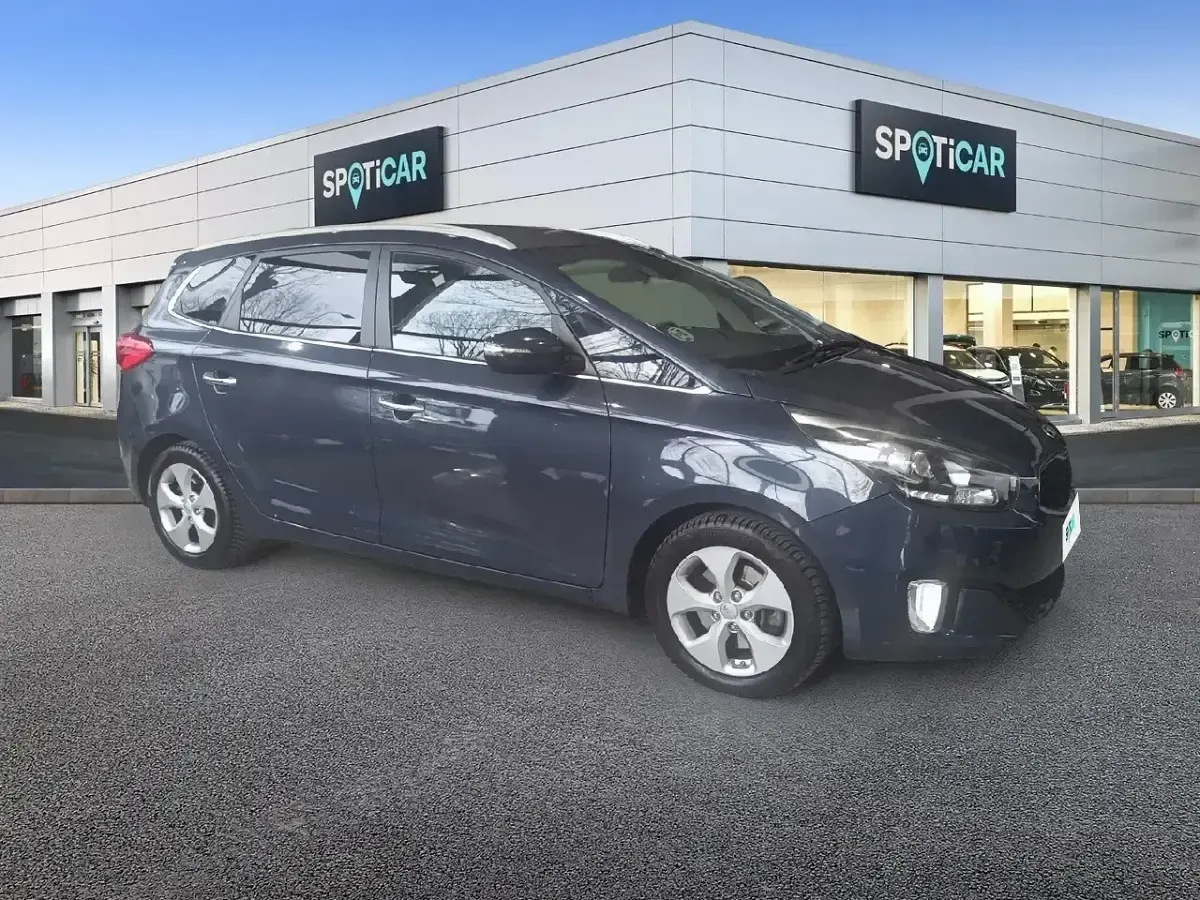 Usado Kia Carens 116 CV (85 kW) 2015 Azul Monovolumen