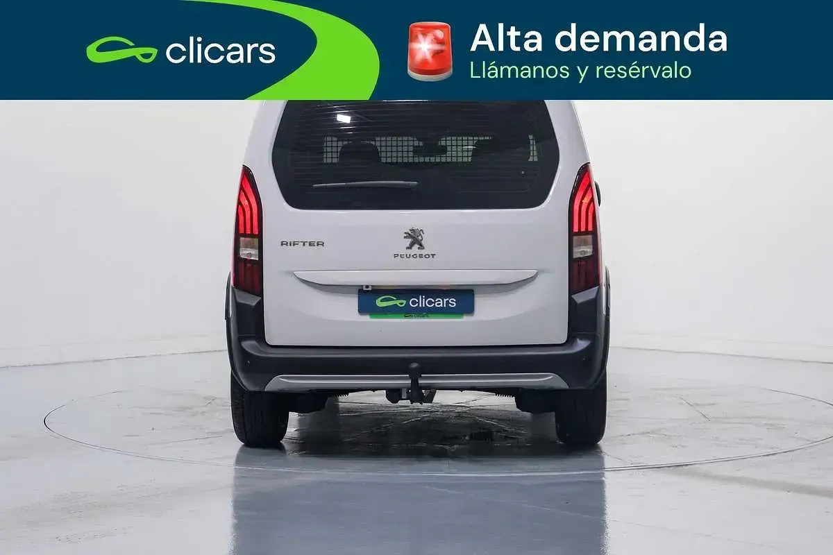 Usado Peugeot Rifter Allure 131 CV (96 kW) 2022 Blanco Monovolumen