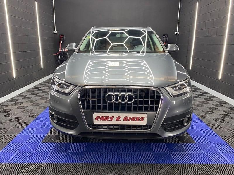 Usado Audi Q3 Ambition 140 CV (102 kW) 2014 Gris / plata SUV