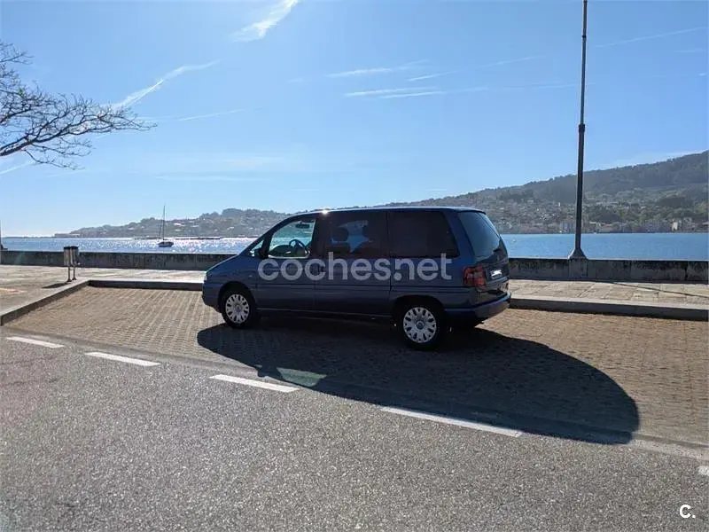 Usado Citroën Evasion 110 CV (80 kW) 2001 Azul Monovolumen