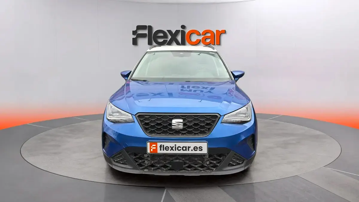 Usado Seat Arona Style 110 CV (80 kW) 2023 Azul SUV