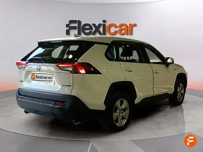 Usado Toyota RAV4 Hybrid Business Edition 218 CV (160 kW) 2021 Blanco SUV