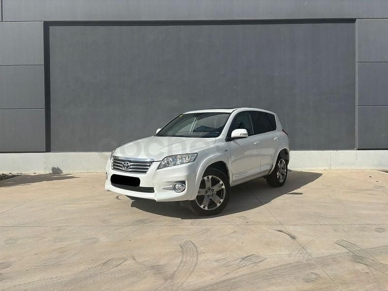 Begagnad Toyota RAV4 150 HK (110 kW) 2010 Vit SUV