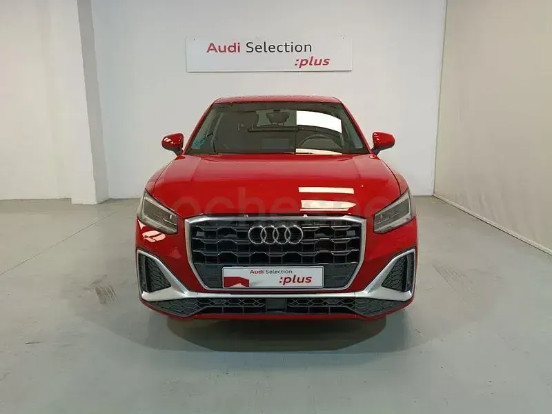Usado Audi Q2 S-Line 116 CV (85 kW) 2021 Rojo SUV
