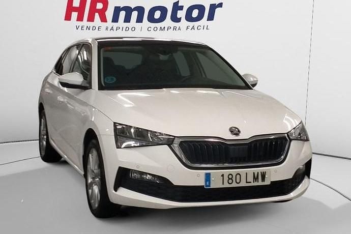 Usado 2021 Skoda Scala Style Utilitario | 15.110 € (Precio justo) - Imagen 1/4