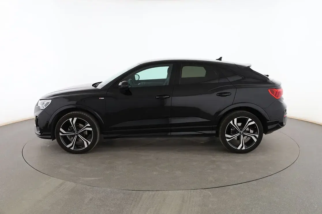 Usado Audi Q3 Sportback Sport 150 CV (110 kW) 2022 Negro SUV