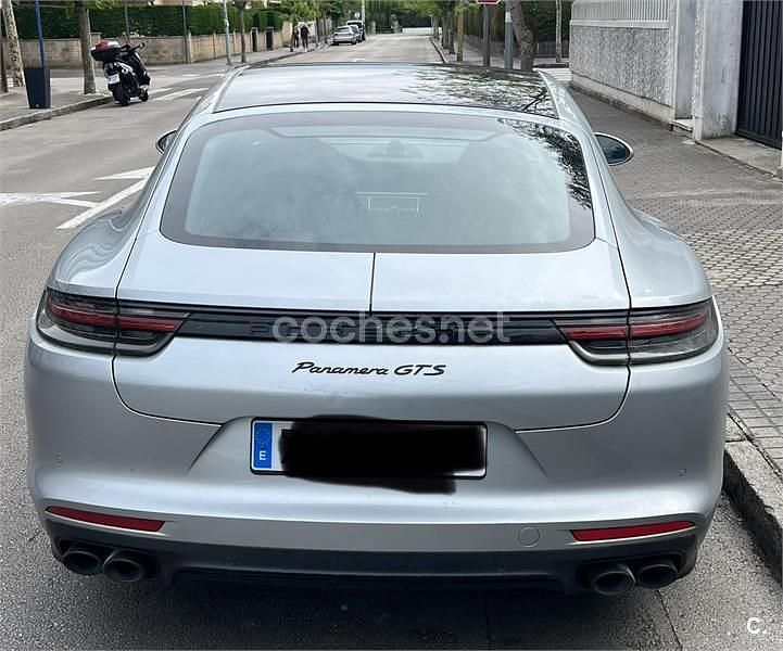 Usado Porsche Panamera GTS 460 CV (338 kW) 2019 Gris / plata Berlina