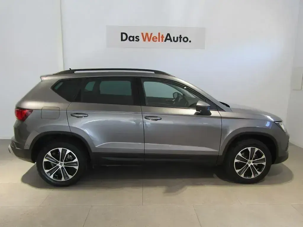 Usado Seat Ateca Style 150 CV (110 kW) 2025 Gris SUV
