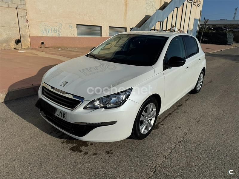 Blanco Usado 2017 Peugeot 308 Business-Line Berlina | 8900 € (Precio justo) - Imagen 1/4