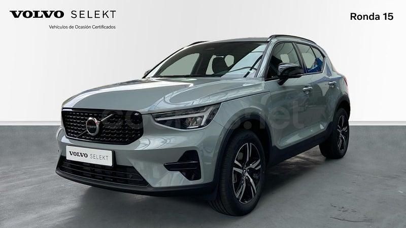 Nuevo Volvo XC40 Plus 163 CV (119 kW) 2025 Gris / plata SUV