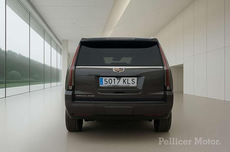 Usado Cadillac Escalade 425 CV (312 kW) 2017 Negro SUV