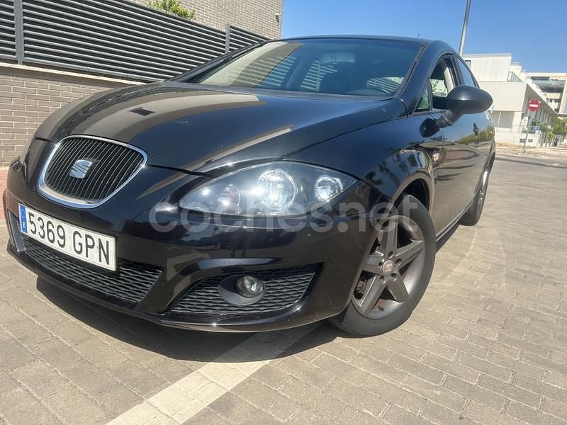 Negro Usado 2009 Seat Leon Style Berlina | 5500 € (Buen precio) - Imagen 1/4