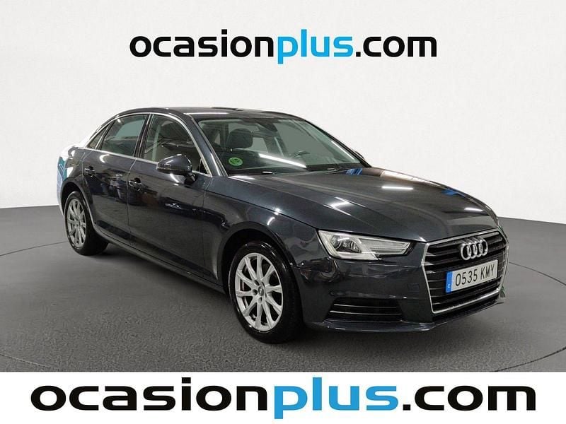 Usado Audi A4 Advanced 150 CV (110 kW) 2018 Gris Berlina