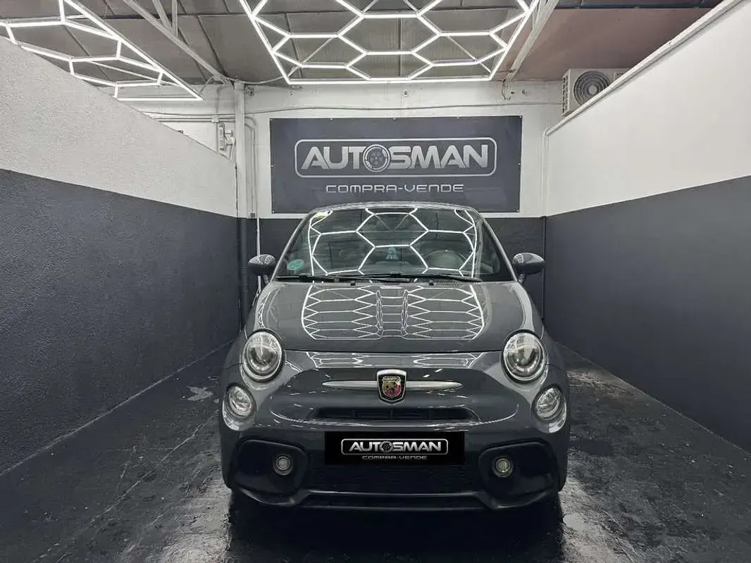 Usado Abarth 595 Turismo 165 CV (121 kW) 2018 Gris / plata Berlina