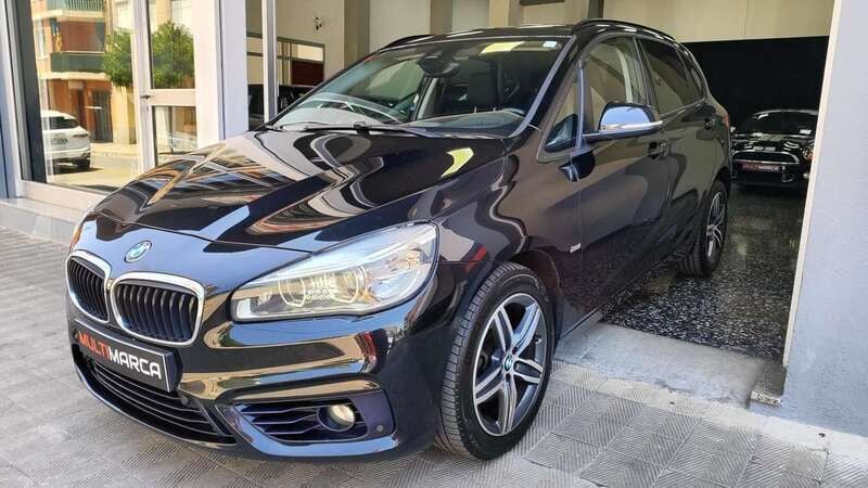Negro Usado 2017 BMW 218 Active Tourer Sport Line Monovolumen | 13.500 € (Precio justo) - Imagen 1/4