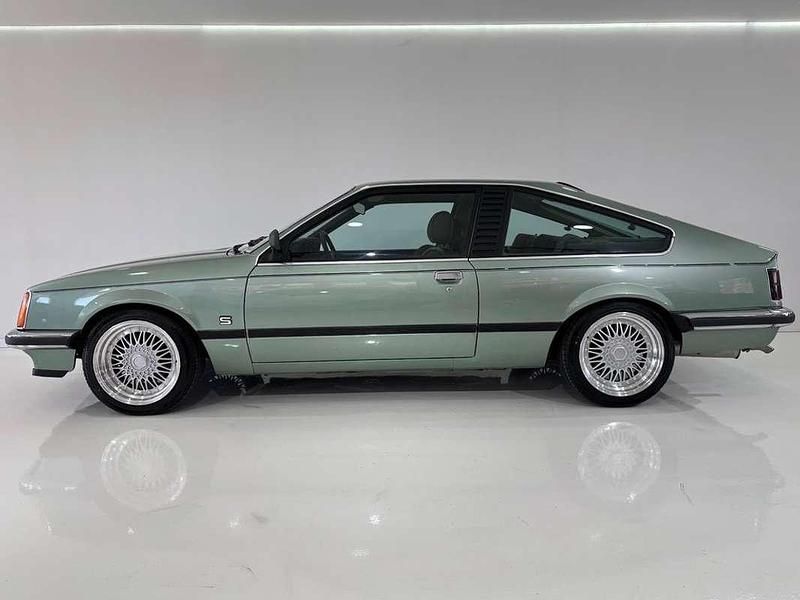 Usado Opel Monza 179 CV (131 kW) 1981 Verde Coupe