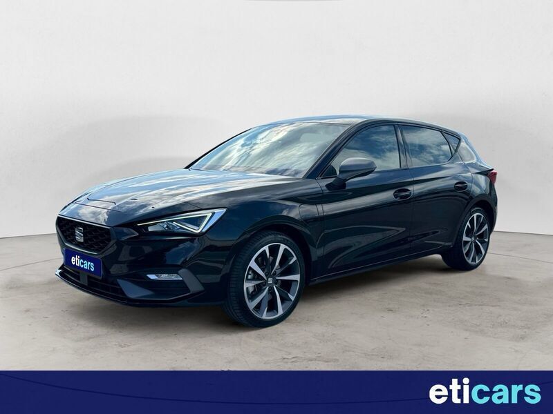 Negro Usado 2021 Seat Leon XCELLENCE Berlina | 19.950 € (Buen precio) - Imagen 1/4