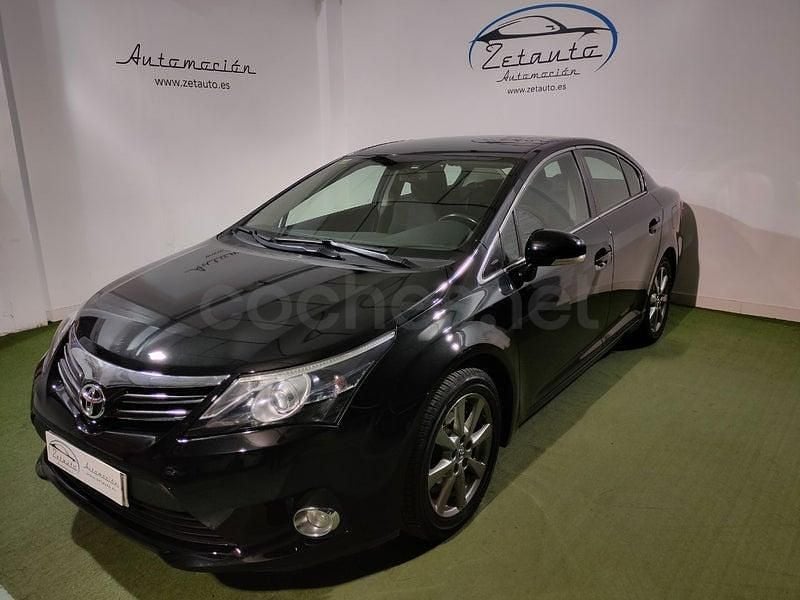 Usado Toyota Avensis Advance 147 CV (108 kW) 2012 Negro Berlina