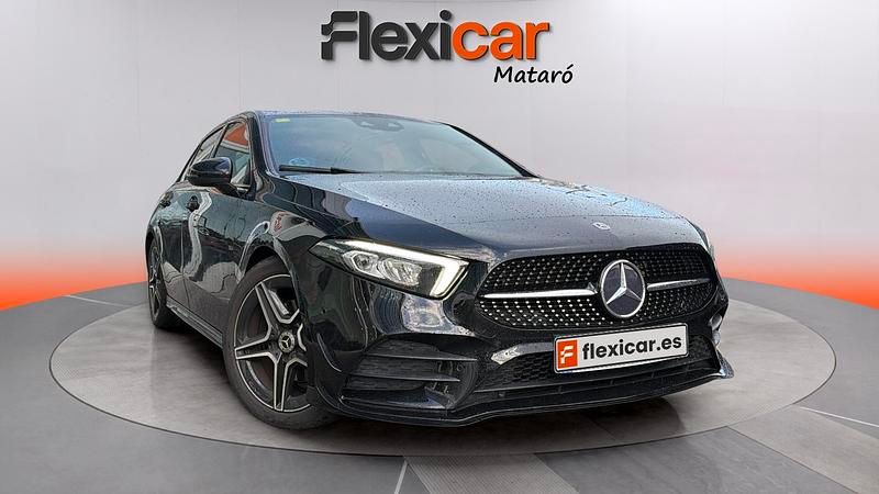 Usado Mercedes A180 116 CV (85 kW) 2020 Negro Utilitario