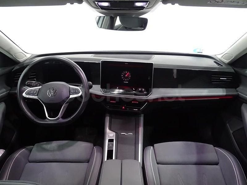 Usado VW Passat Business 150 CV (110 kW) 2024 Blanco Familiar