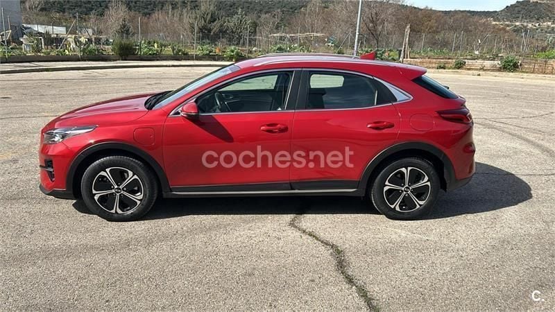 Usado Kia XCeed 141 CV (103 kW) 2021 Rojo SUV