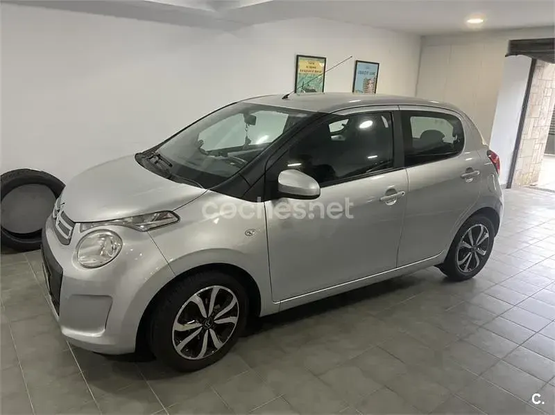 Usado Citroën C1 Feel 69 CV (50 kW) 2015 Gris / plata Utilitario