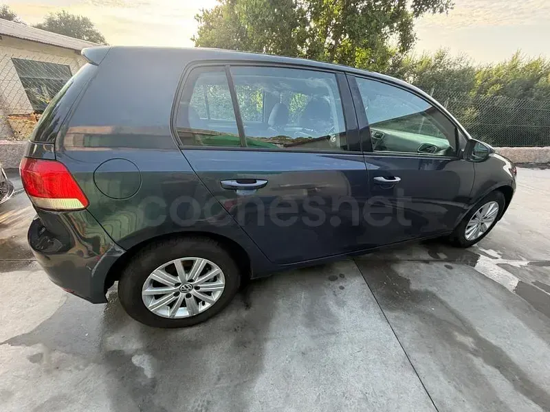 Usado VW Golf VII 105 CV (77 kW) 2012 Negro Berlina