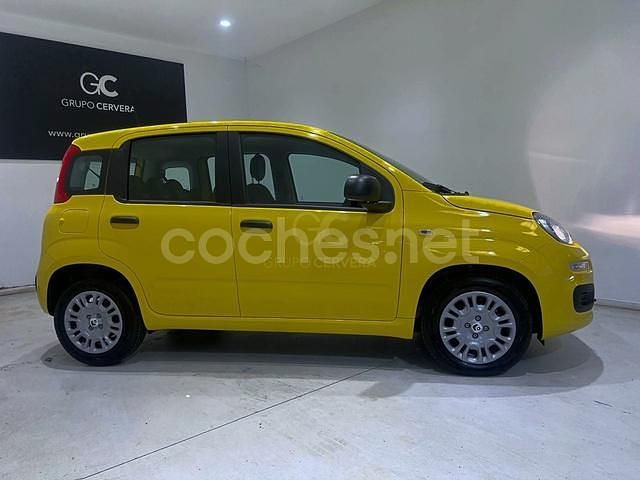 Nuevo Fiat Panda Icon 70 CV (51 kW) 2025 Amarillo Berlina