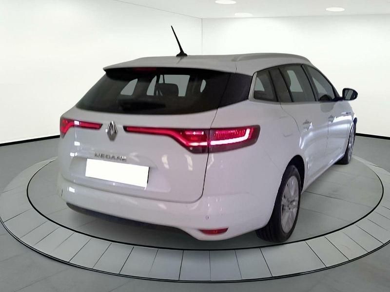 Usado Renault Mégane IV Business 115 CV (84 kW) 2021 Blanco Familiar
