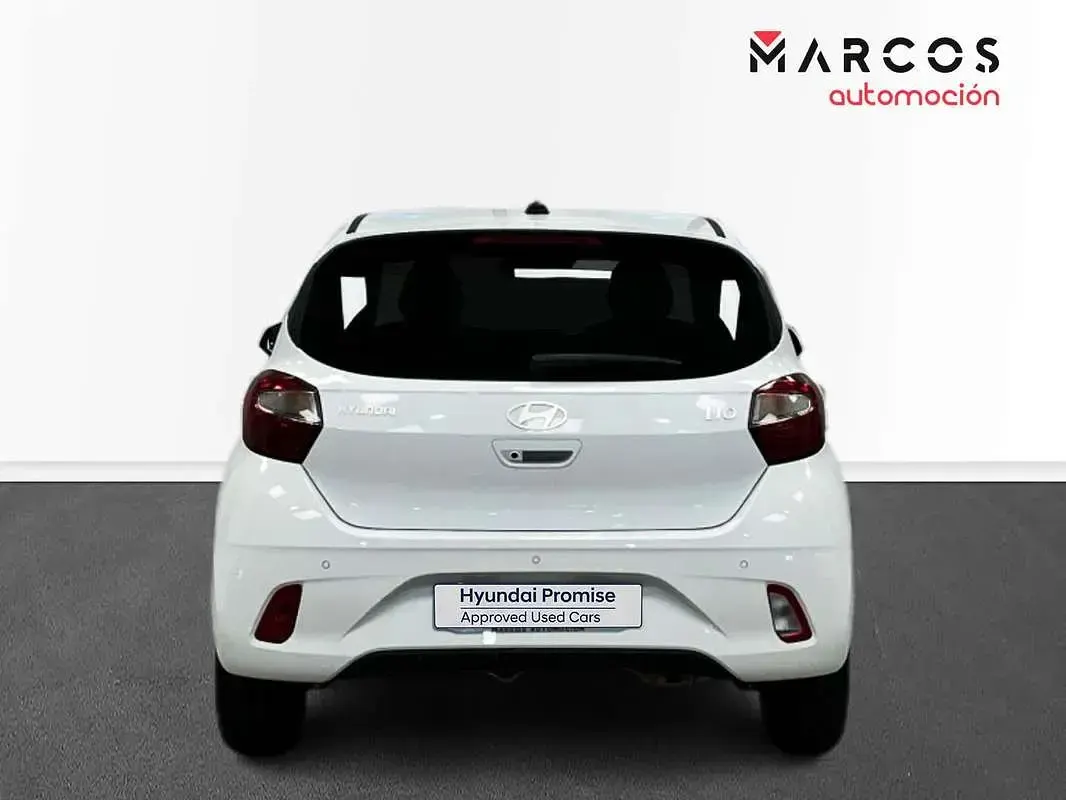 Usado Hyundai i10 64 CV (47 kW) 2025 Blanco Utilitario