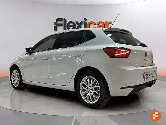 Usado Seat Ibiza 115 CV (84 kW) 2024 Blanco Utilitario