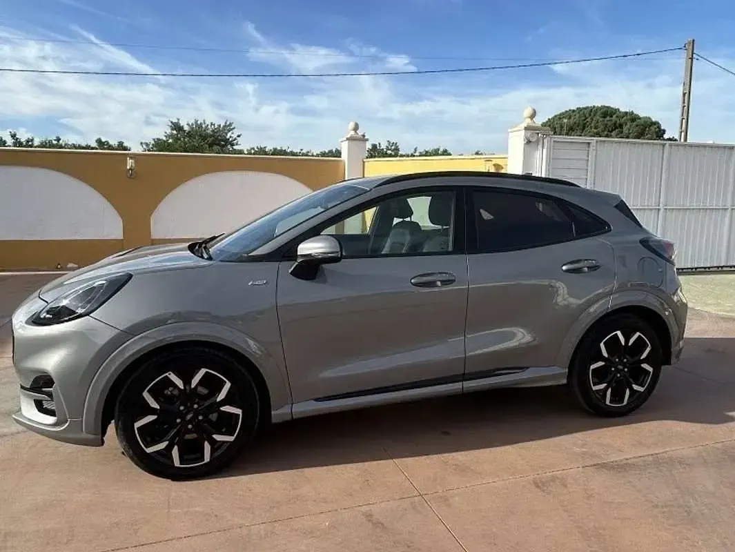 Usado Ford Puma ST-Line 125 CV (91 kW) 2023 Gris SUV