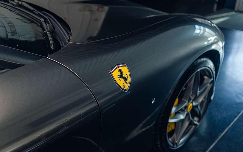 Usado Ferrari Roma 620 CV (456 kW) 2021 Gris Coupe