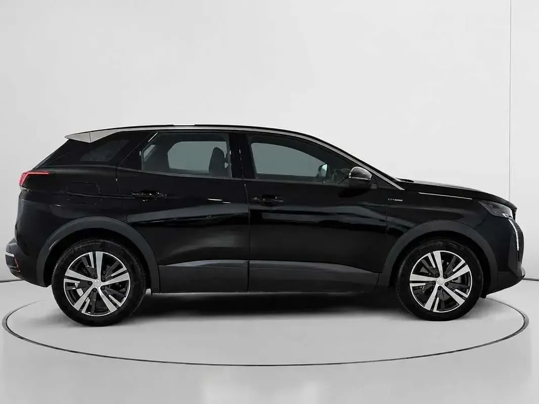 Usado Peugeot 3008 Active 179 CV (131 kW) 2024 Negro SUV