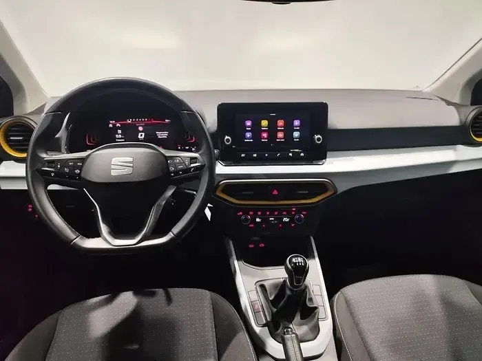Usado Seat Arona Style 115 CV (84 kW) 2025 Gris SUV