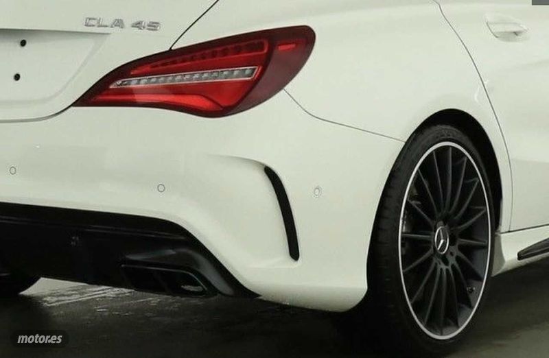 Usado Mercedes CLA45 AMG AMG 381 CV (280 kW) 2016 Blanco Familiar