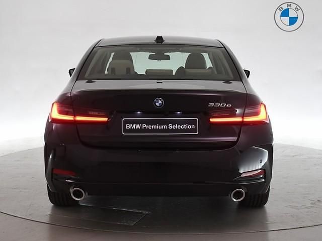 Nuevo BMW 330e Comfort Edition 292 CV (214 kW) 2025 Negro Berlina