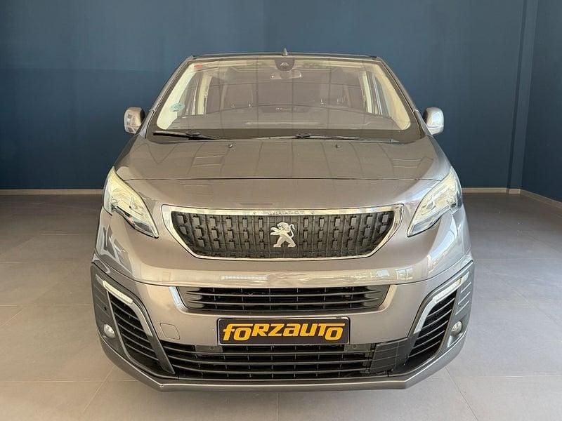 Usado Peugeot Traveller Allure 150 CV (110 kW) 2017 Gris / plata Monovolumen