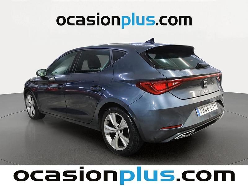 Usado Seat Leon FR 150 CV (110 kW) 2022 Gris Utilitario