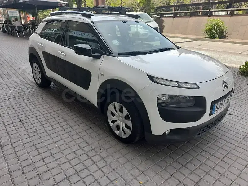 Usado Citroën C4 Cactus Feel 100 CV (73 kW) 2015 Blanco Utilitario