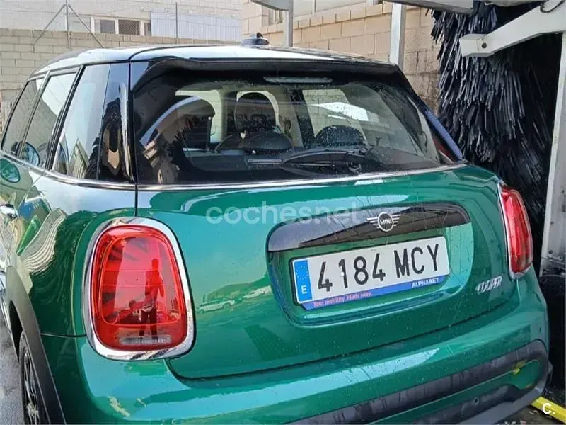 Usado Mini Cooper 136 CV (100 kW) 2022 Verde Utilitario
