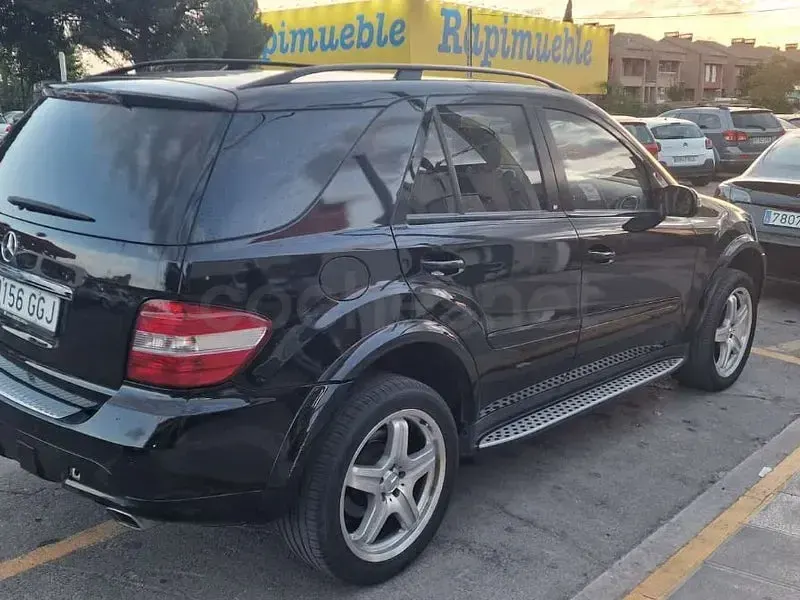 Usado Mercedes ML350 272 CV (200 kW) 2008 Negro SUV