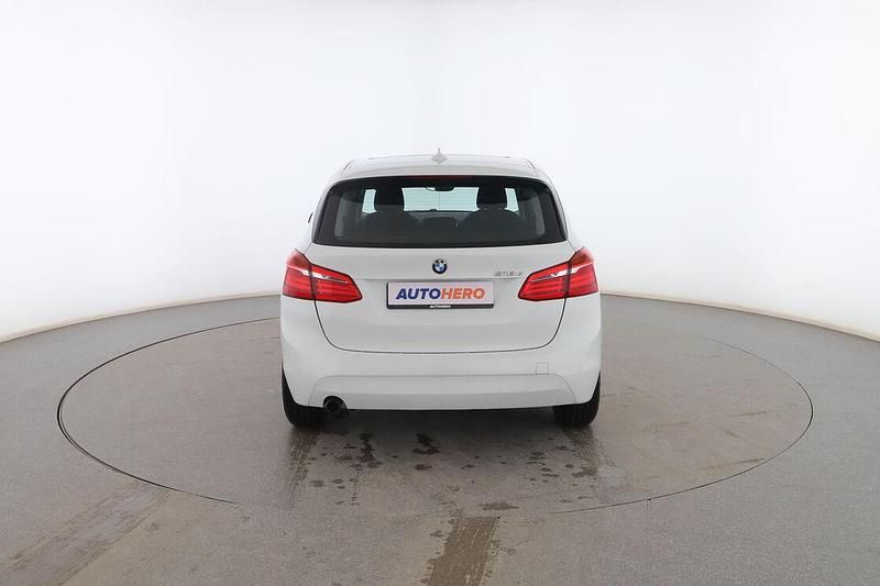 Usado BMW 216 Active Tourer Advantage 115 CV (84 kW) 2016 Blanco Monovolumen